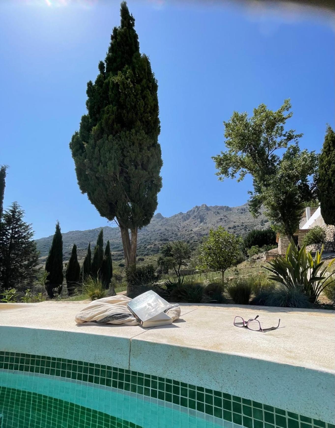 Cortijo Rancho Verde Colmenar Exterior photo